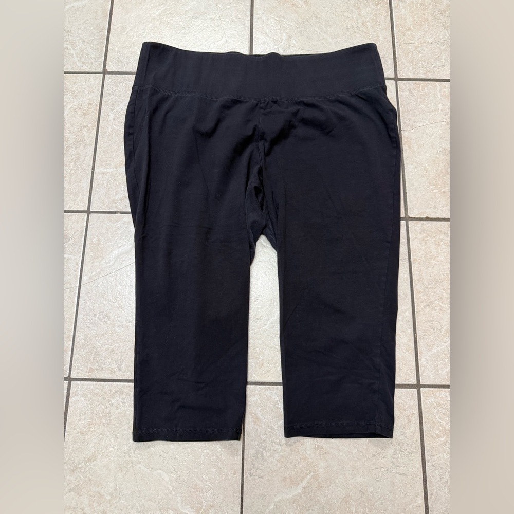 Livi Active Women’s Plus Size 22/24 Black Cropped Athleisure Leggings